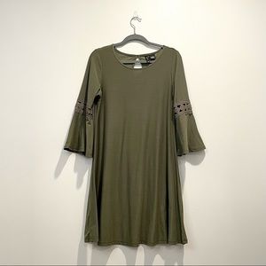 Green Midi 3/4 Sleeve Dress with crochet Sleeves